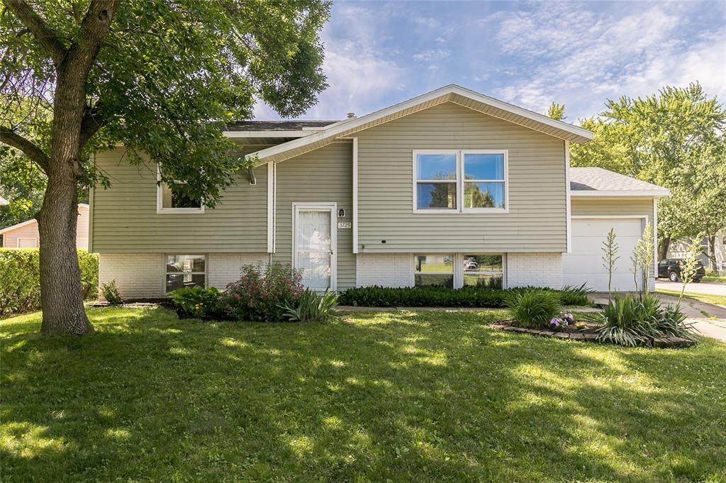 3725 Spruce Wood Drive - Photo 1