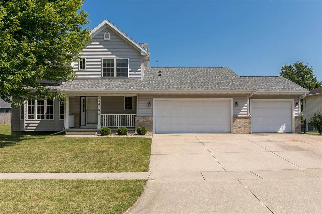 2370 Creekside Drive - Photo 1