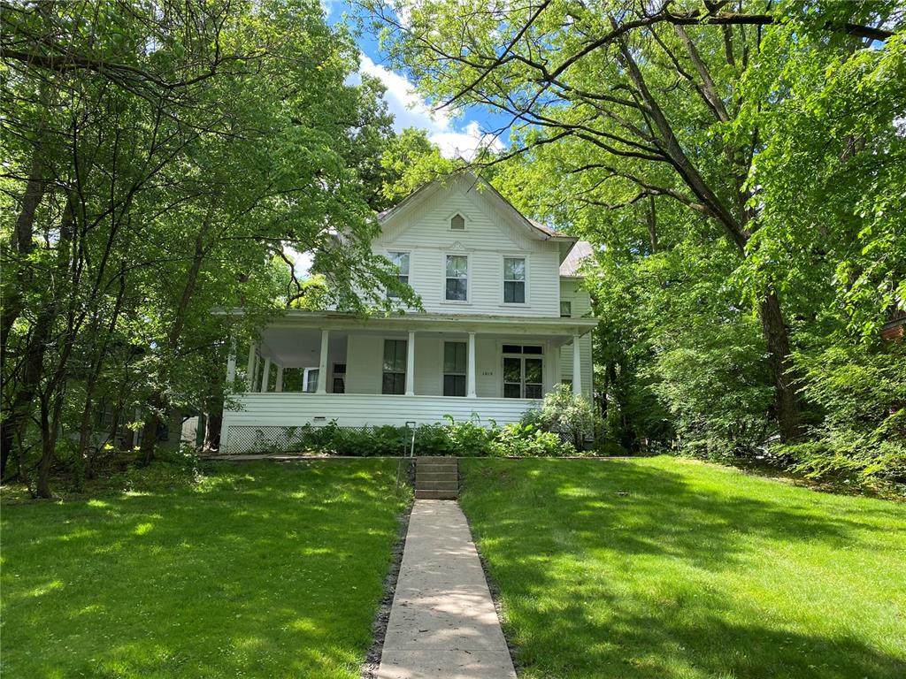1019 Washington Street - Photo 1