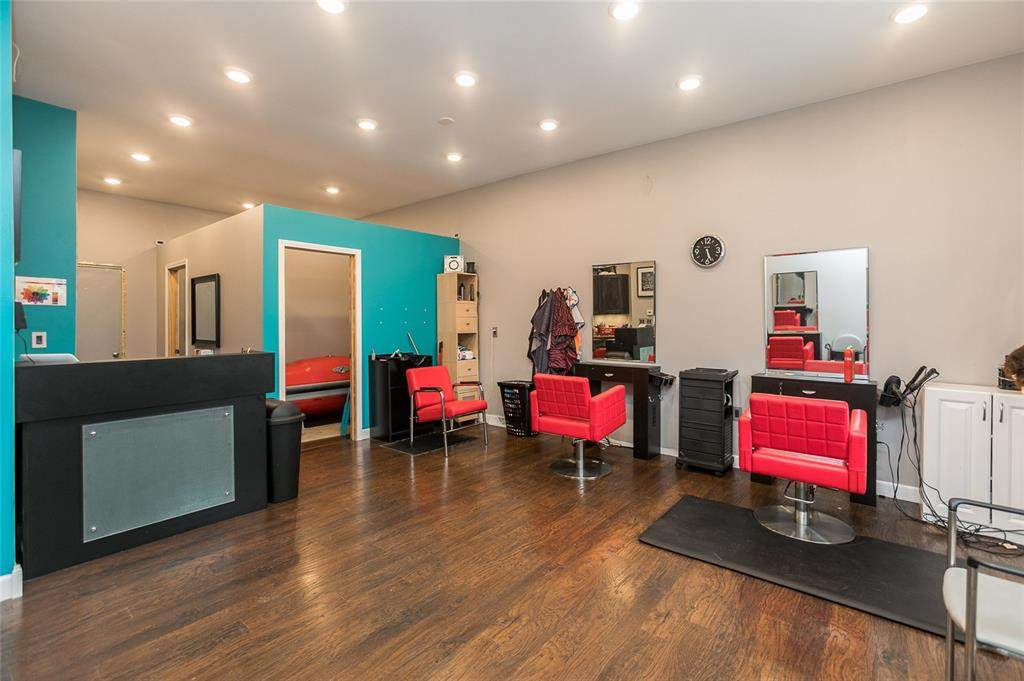 28 Main - Photo 1