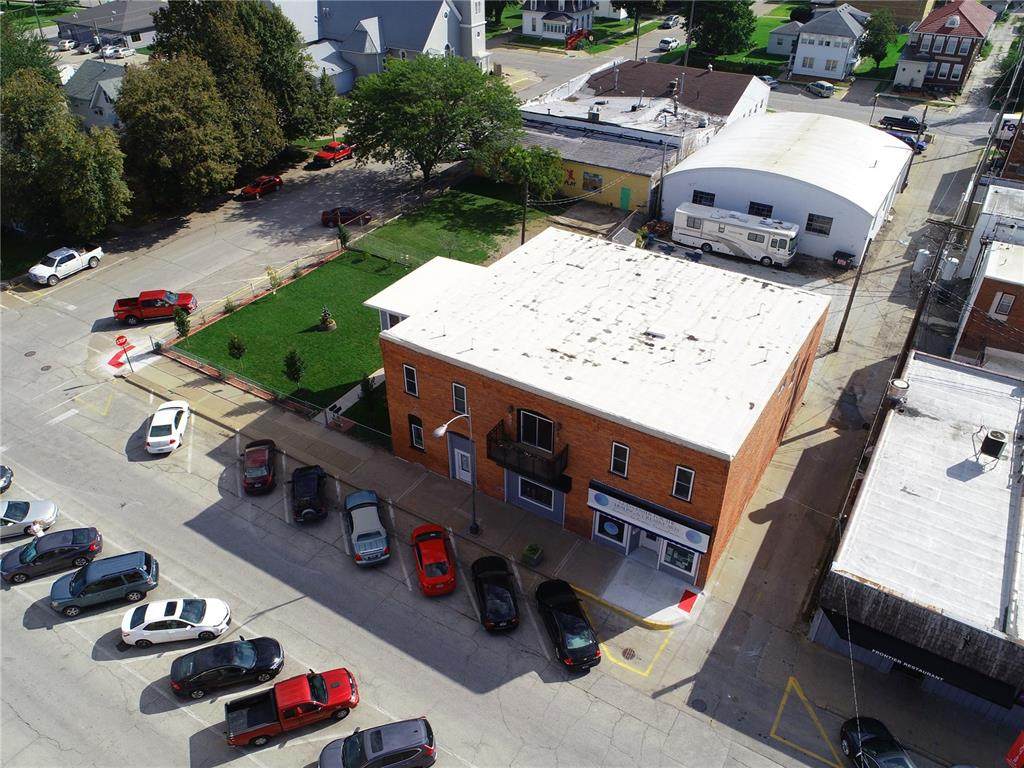 114 Iowa Avenue - Photo 1