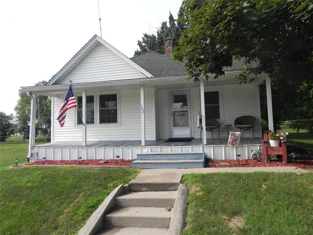 132 5th - Photo 1