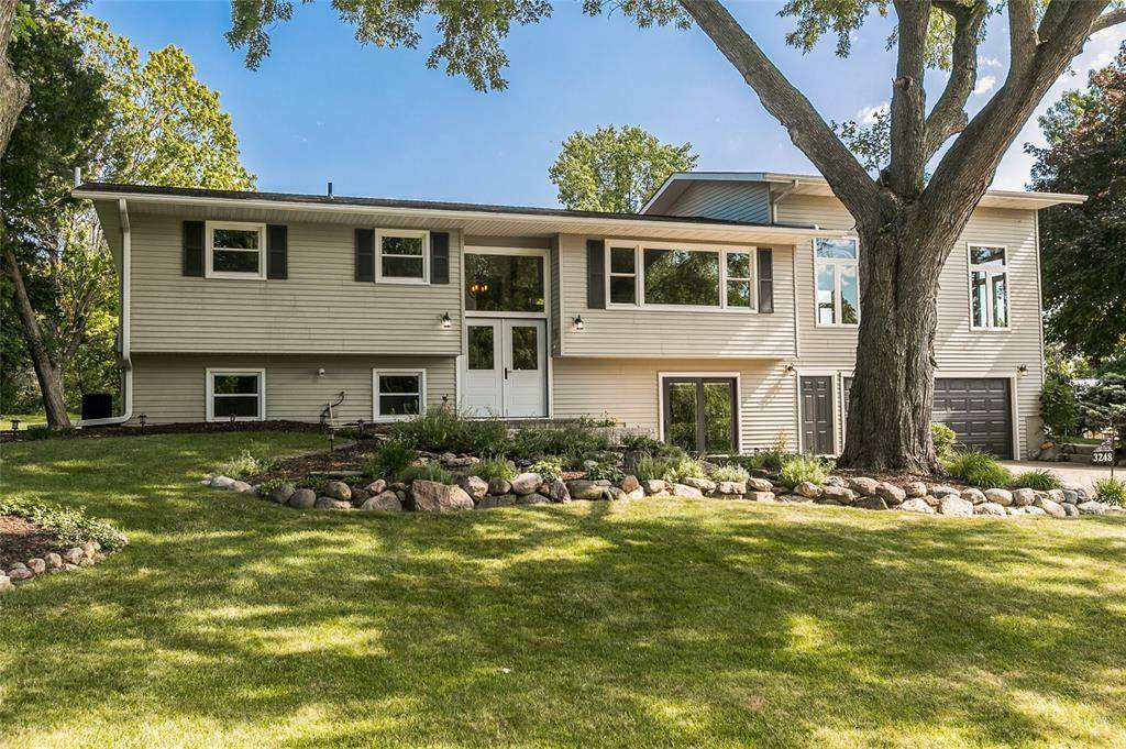 3248 Lake View Drive - Photo 1