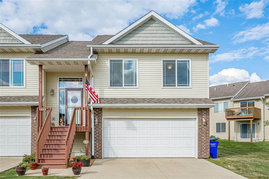 1881 Goose Lake Circle - Photo 1