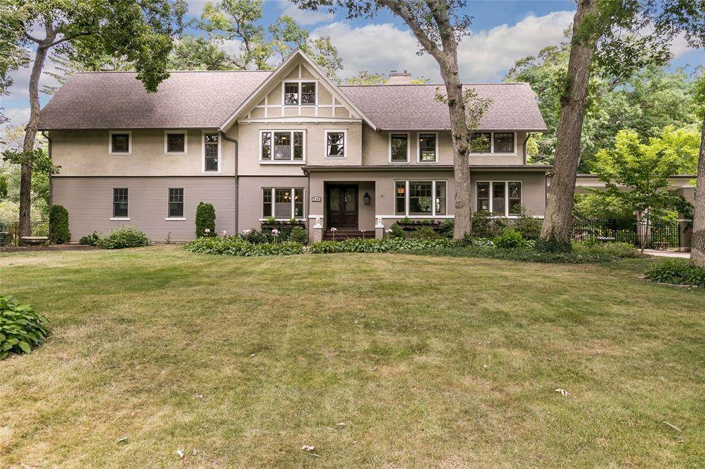 536 Knollwood Drive - Photo 1