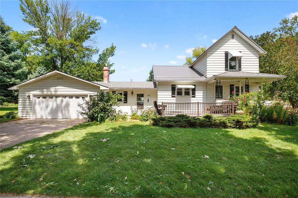 419 F Avenue - Photo 1