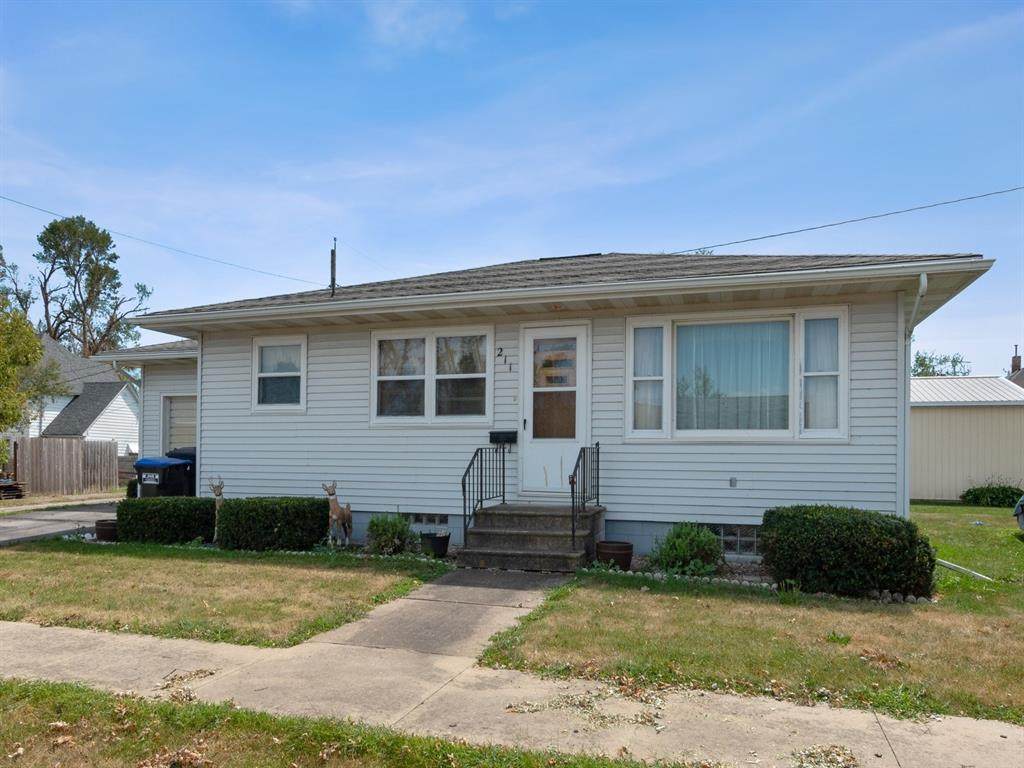 211 3rd Street - Photo 1