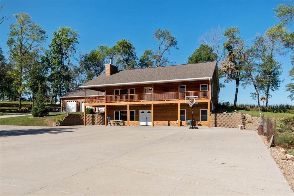 3860 Sunshine Street - Photo 1