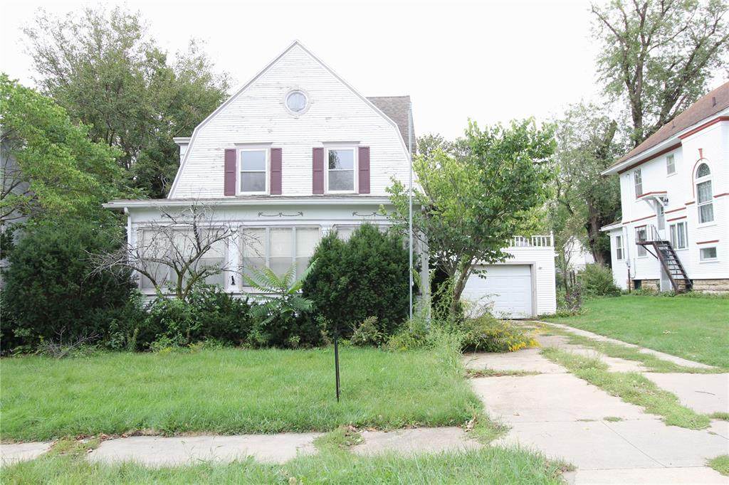 111 Booth Street - Photo 1