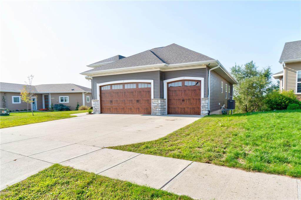 1055 Langenberg Avenue - Photo 1