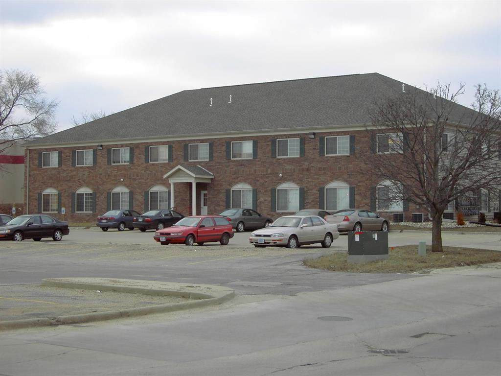 5250 North Park Place - Photo 1