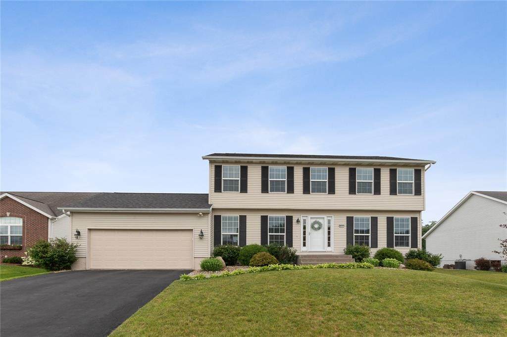 611 Westridge Drive - Photo 1