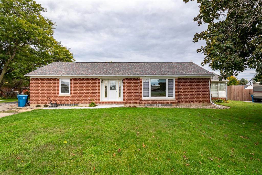 835 Main St - Photo 1