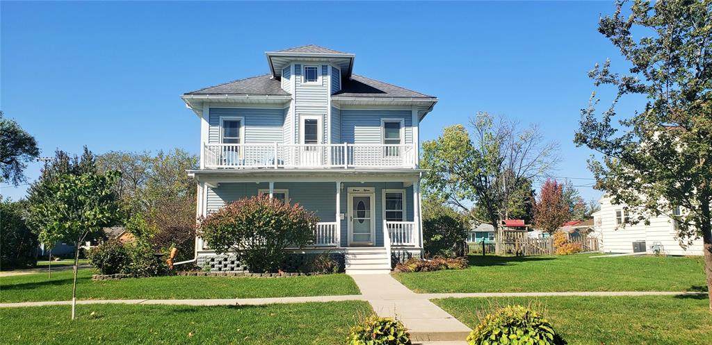 1115 A Avenue - Photo 1