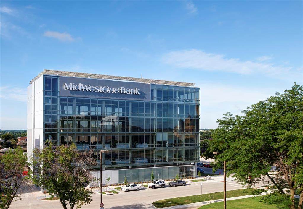 500 Clinton Street - Photo 1