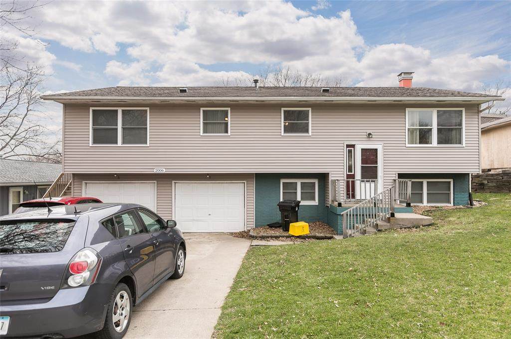 1303-1305 2nd Avenue - Photo 1