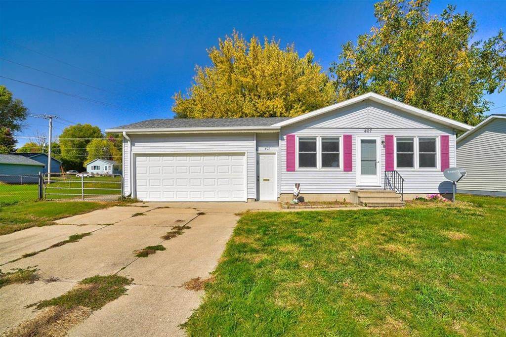 407 Lincoln Drive - Photo 1