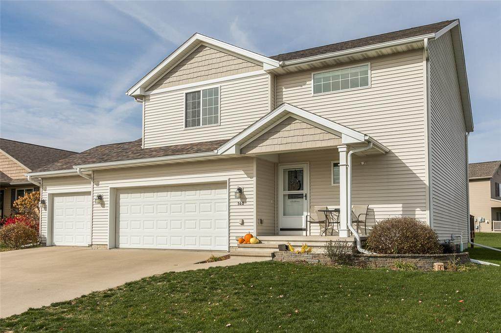 140 Catalpa Lane - Photo 1