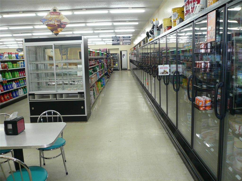9 South Avenue - Photo 1
