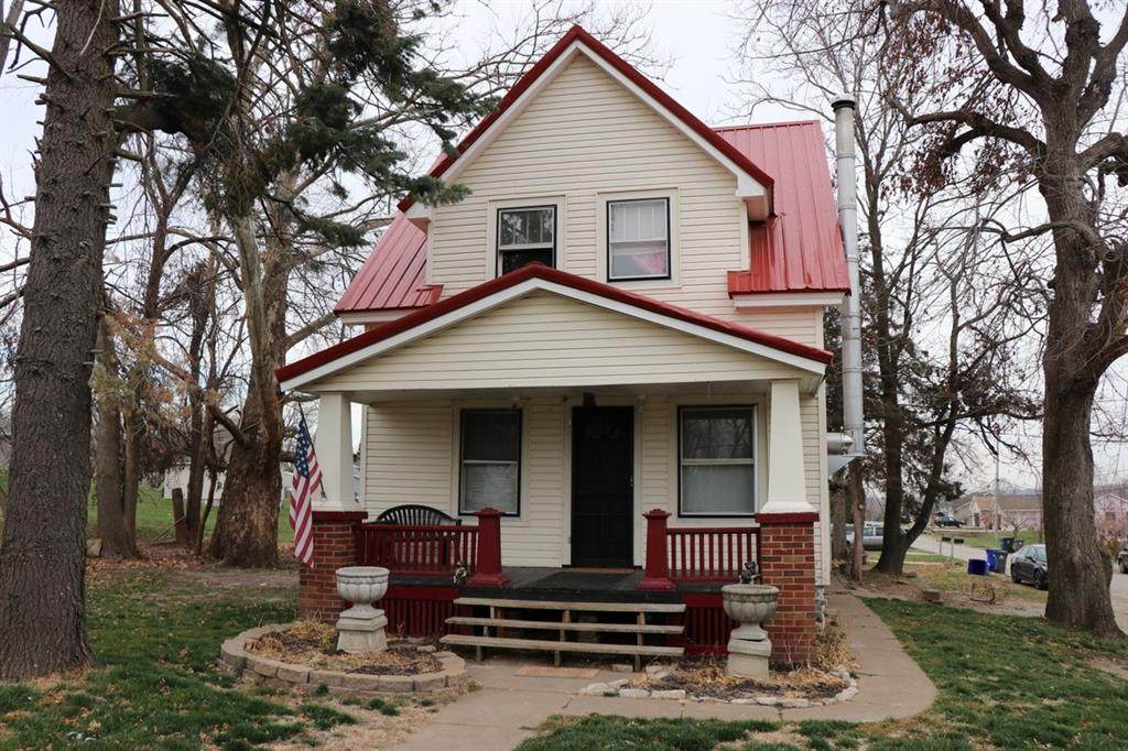 2379 C Street - Photo 1