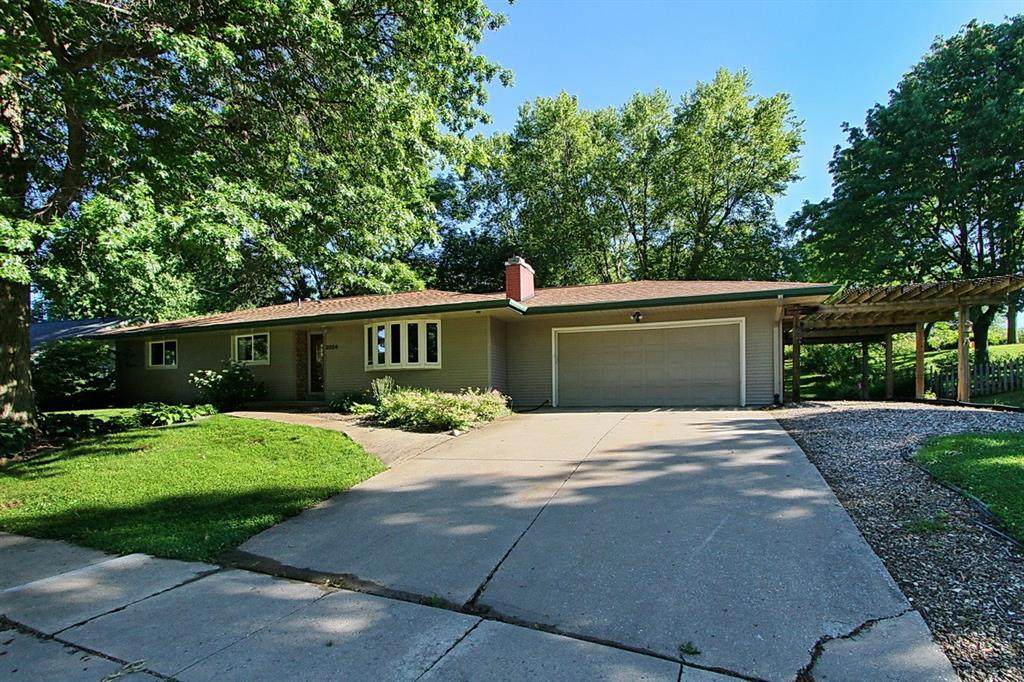2224 Macbride Drive - Photo 1