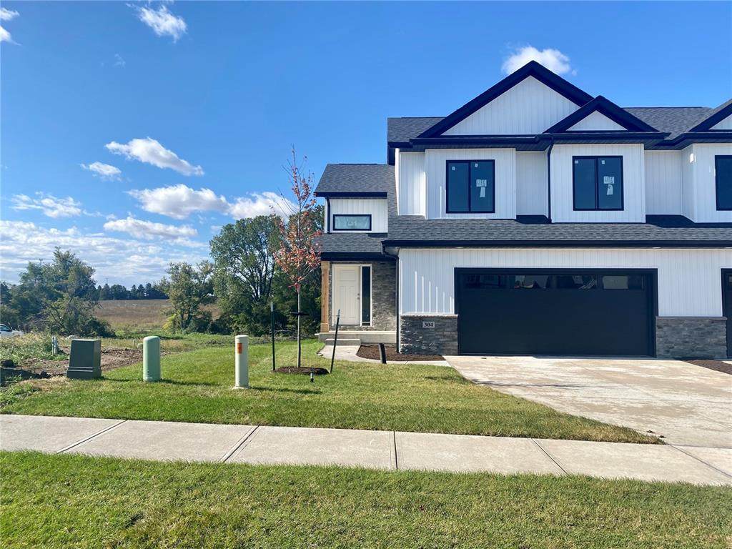 400 Dawson Drive - Photo 1