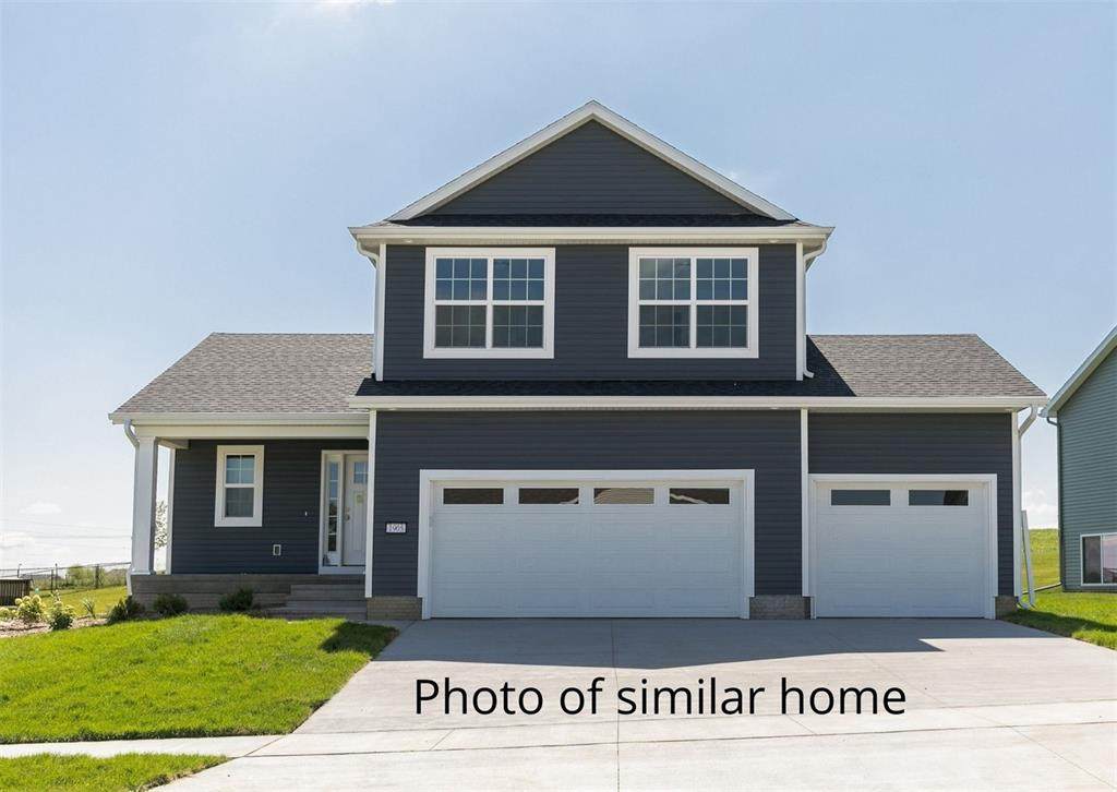 527 Ashton Drive - Photo 1