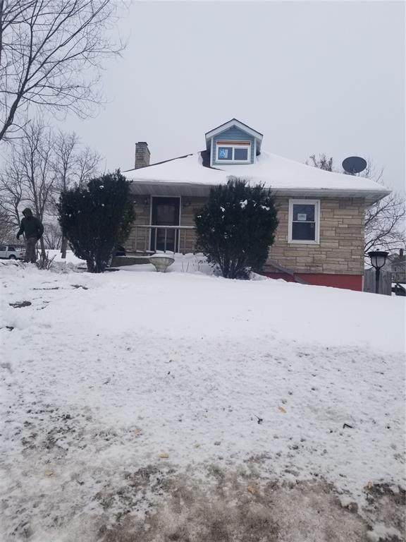 607 Main St - Photo 1