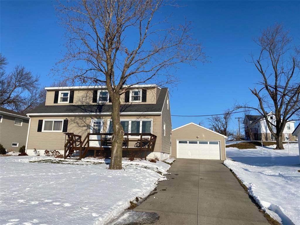 302 Harper Street - Photo 1