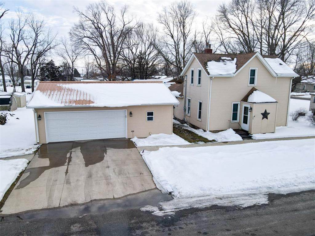 203 Center Street - Photo 1