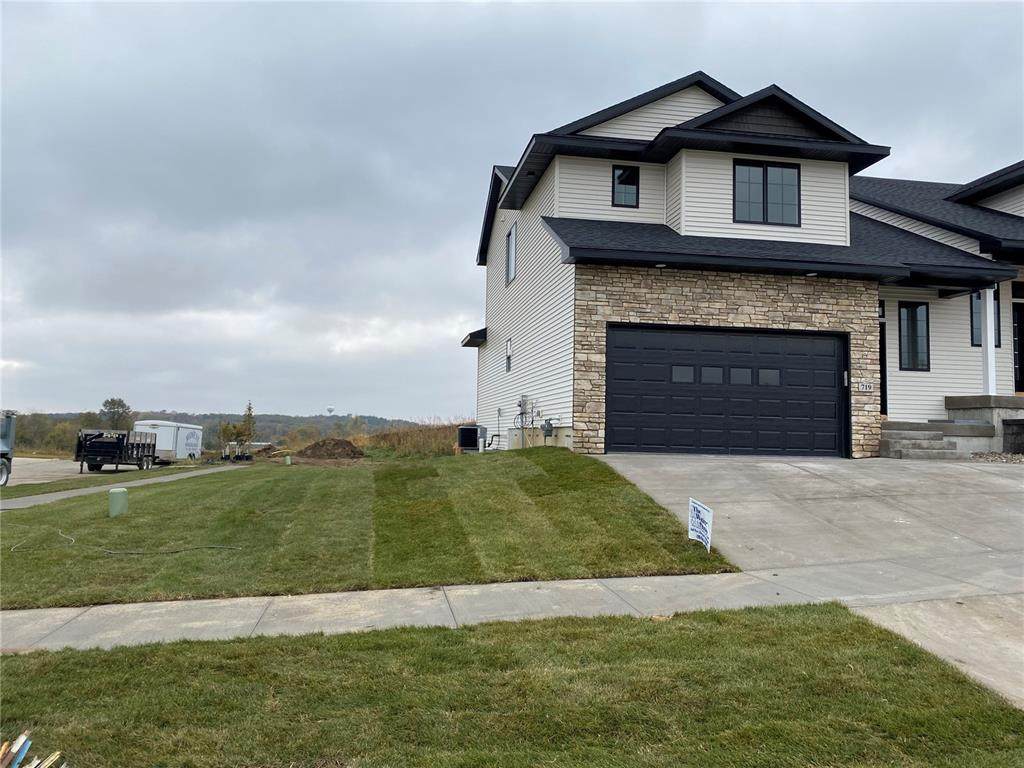 419 Dawson Drive - Photo 1