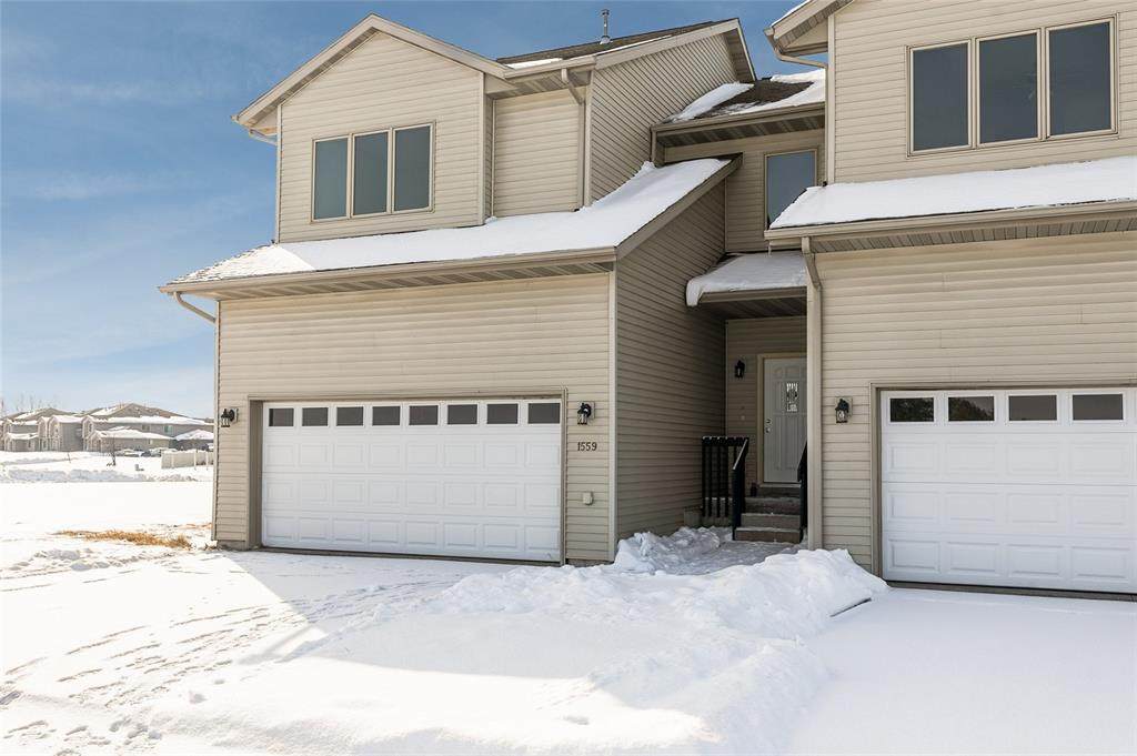 1559 Pond's Edge Court - Photo 1
