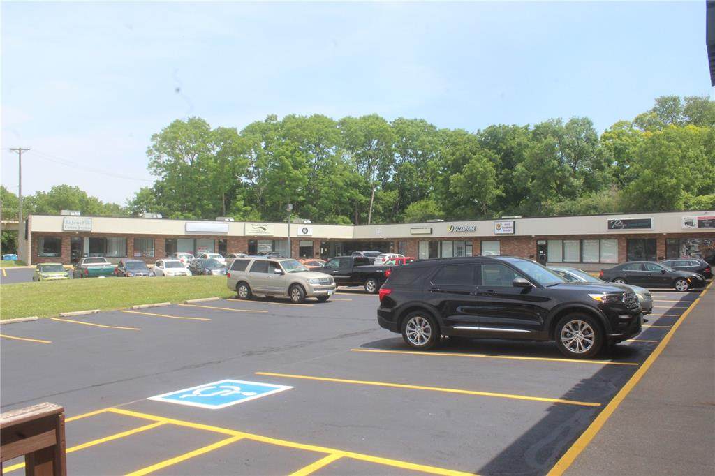 143B Marion Boulevard - Photo 1