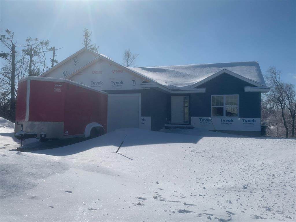 711 Heather Lane - Photo 1
