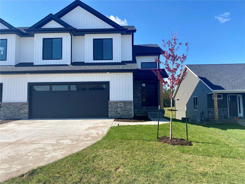 402 Dawson Drive - Photo 1