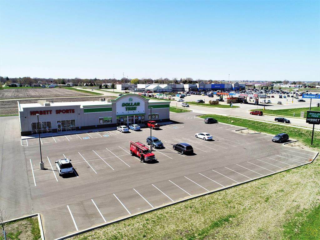 901 Grand Avenue - Photo 1