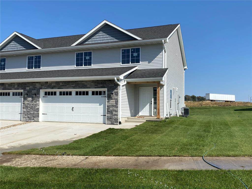 904 Hillside Drive - Photo 1