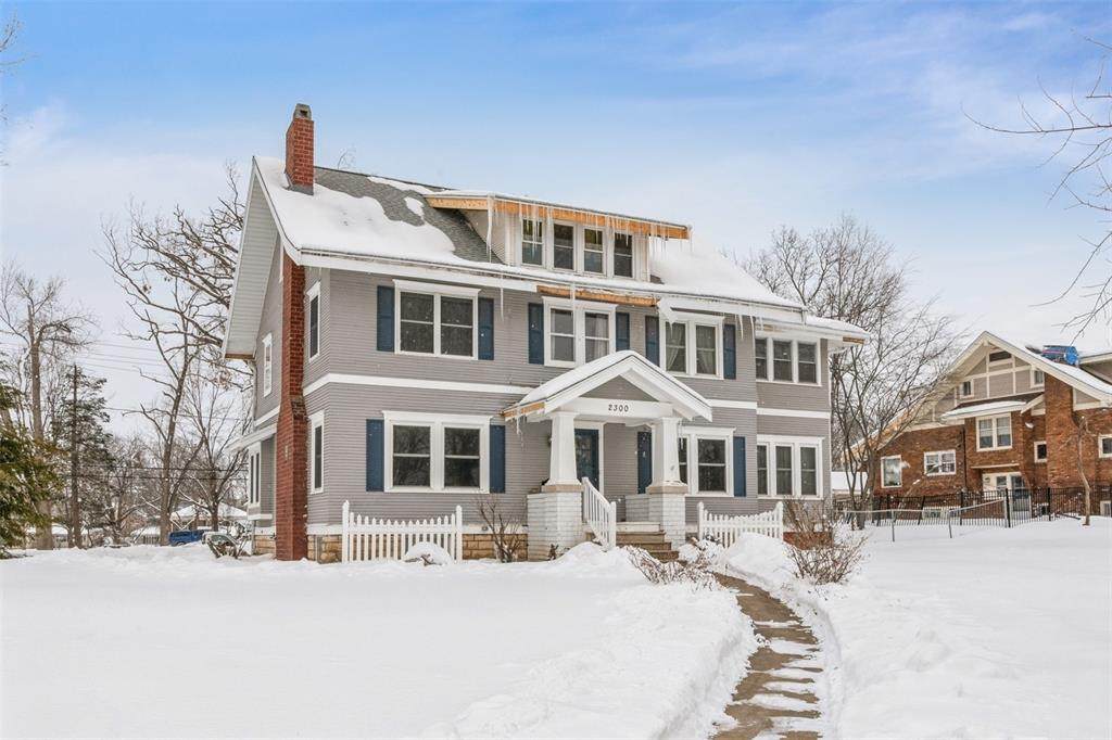 2300 Grande Avenue - Photo 1