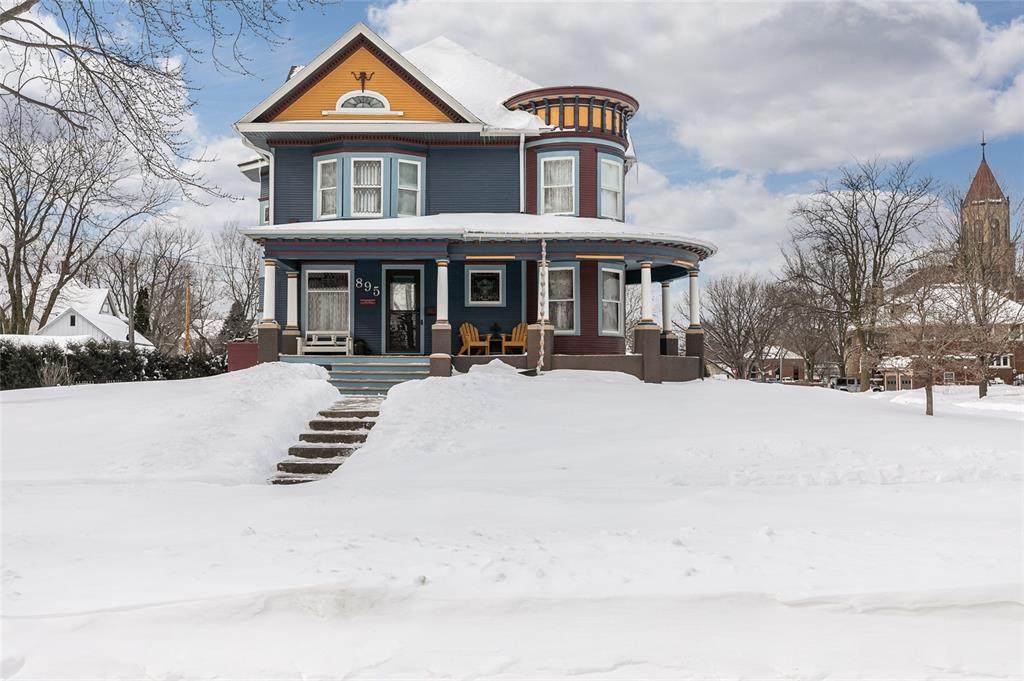 895 Marengo Avenue - Photo 1