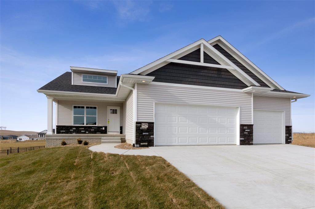 1425 Deerfield Drive - Photo 1