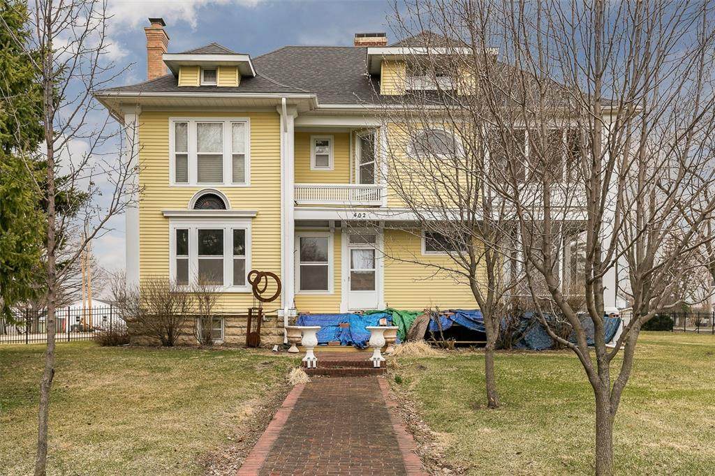 402 Jackson Street - Photo 1