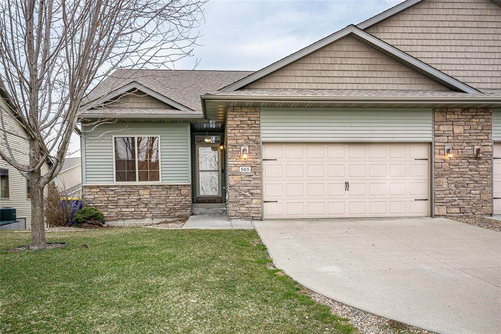 565 Locust Drive - Photo 1