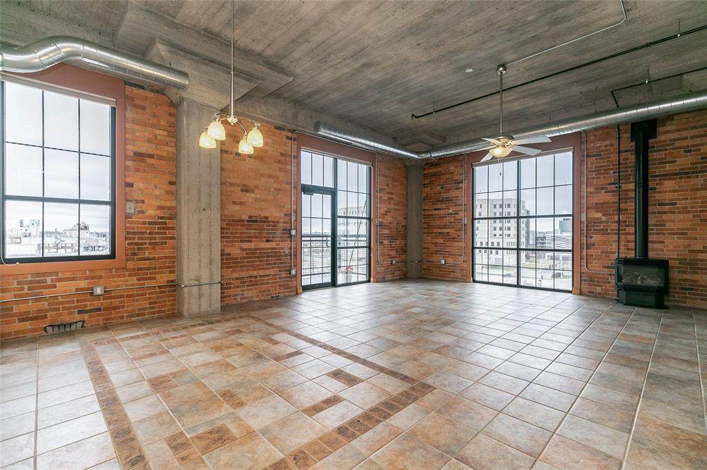 900 2nd Street - Photo 1