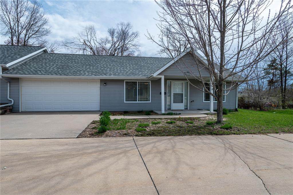 2728 O Avenue - Photo 1