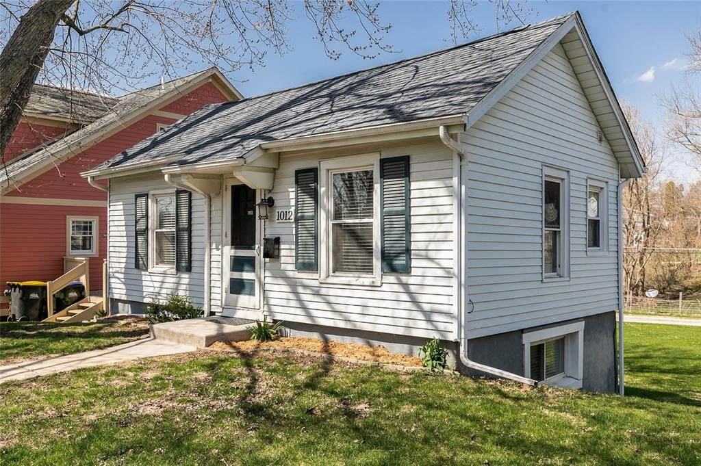 1012 Friendly Avenue - Photo 1