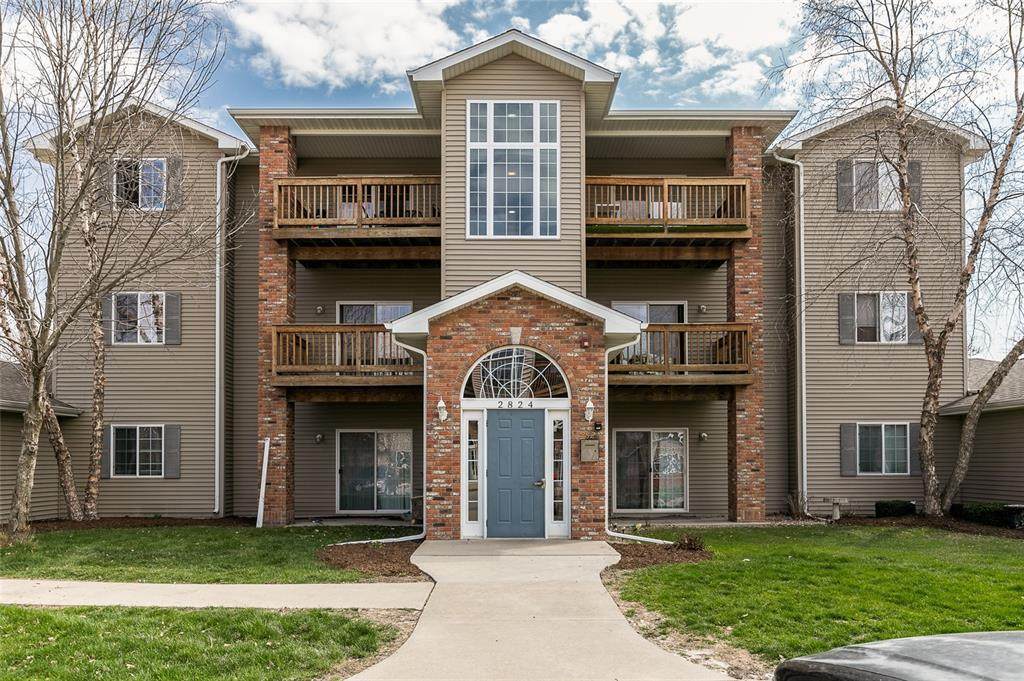 2824 Triple Crown Lane - Photo 1