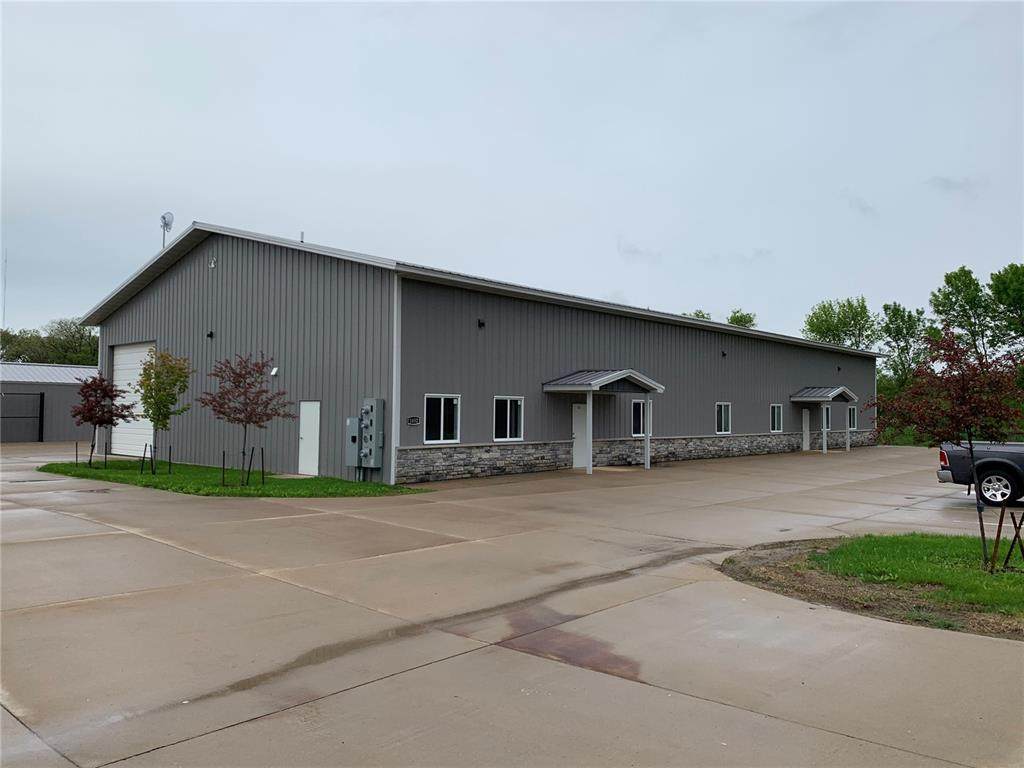 2112 Robins Road - Photo 1