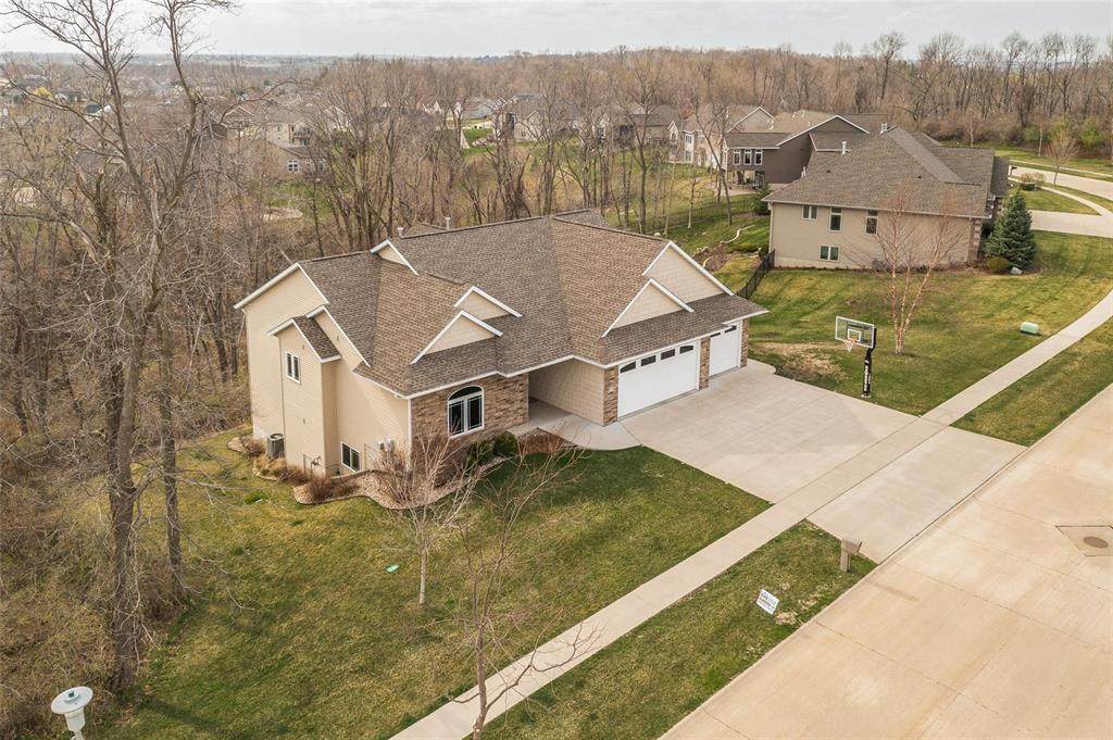 5715 River Parkway - Photo 1