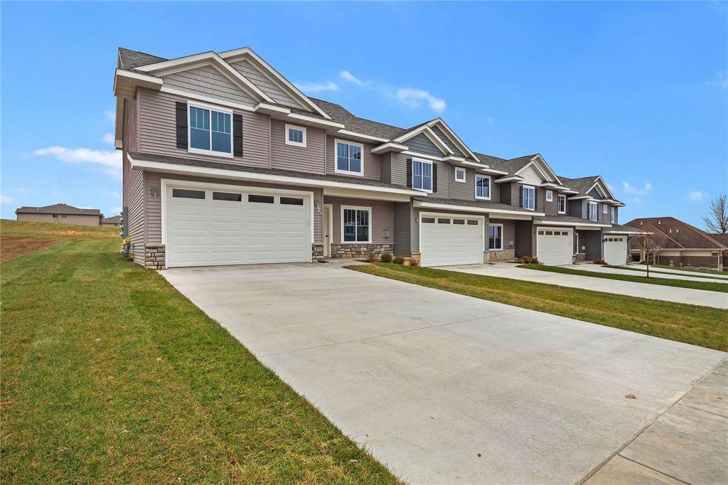474 Iris Court - Photo 1