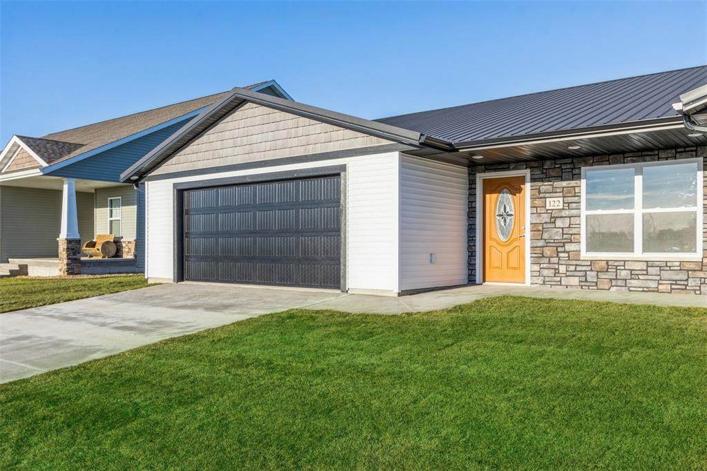 122 Towne Centre Dr - Photo 1